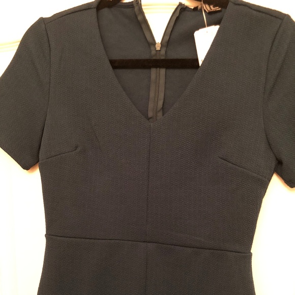 Pine Green Dress - Picture 3 of 4